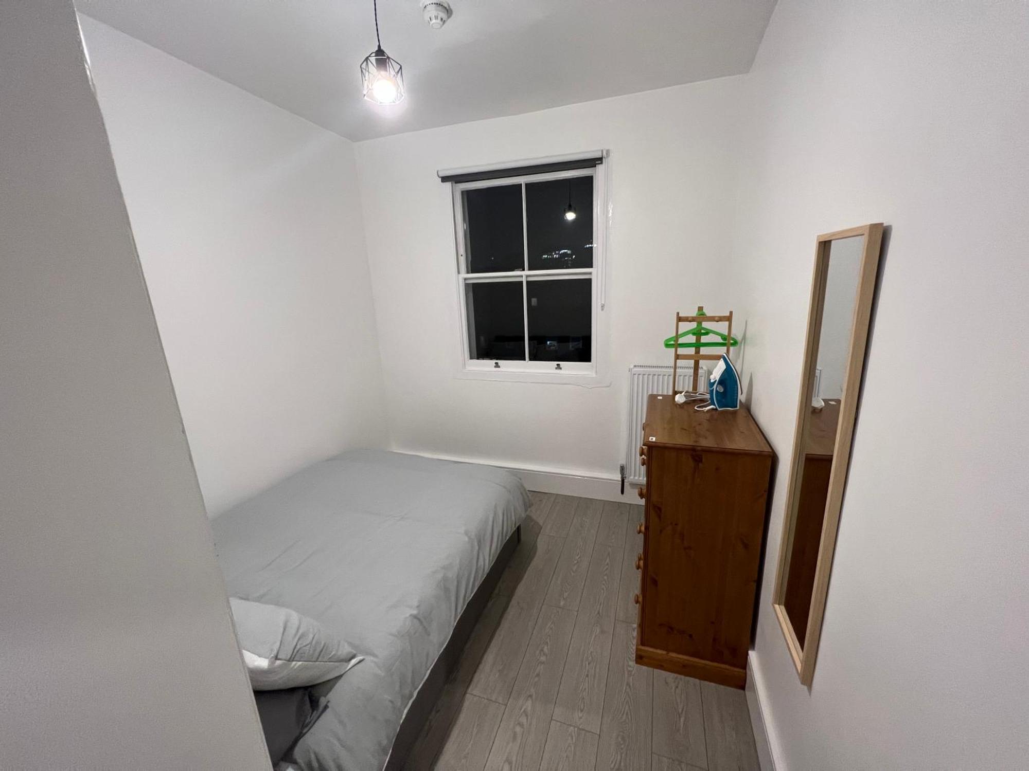 2 Bed In On 3rd Floor - Newly Refurbished - No Lift